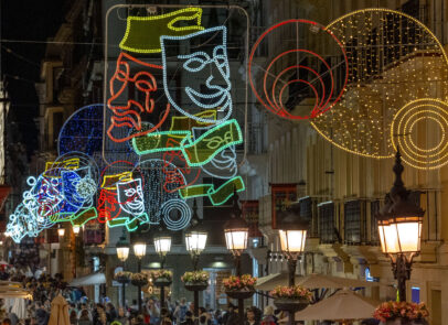 ILUMINACIÓN DE CARNAVAL EN CÁDIZ